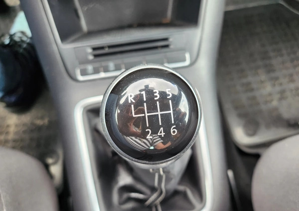 Volkswagen Tiguan cena 53900 przebieg: 207600, rok produkcji 2015 z Piła małe 596